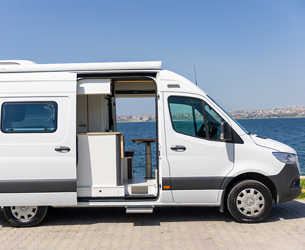 İki Kapılı Mercedes 11 m³ | Panelvan